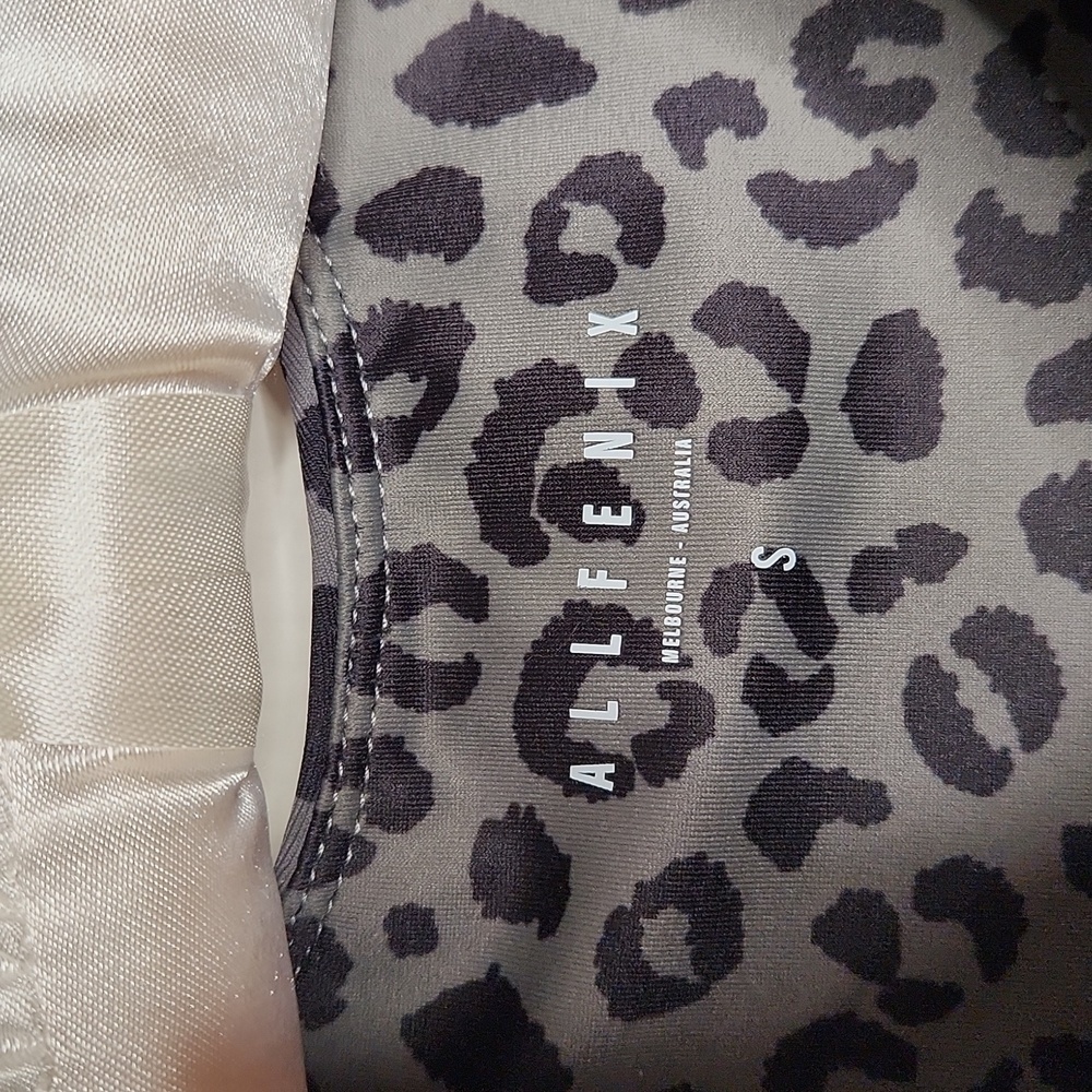 All Fenix Anthropologie Sport Bra Long Jagger Charcoal Cheetah Print S - Picture 6 of 9